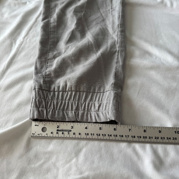 MEC Women's HEMP Capri Jogger Pants Gray Size 6 Cuffed Ankles‎ Pockets - Picture 11 of 12
